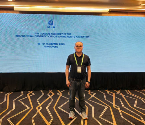 Latest company news about Chengdu Dixin Technology Co., Ltd. celebra una pietra miliare alla prima assemblea generale dell'IALA a Singapore