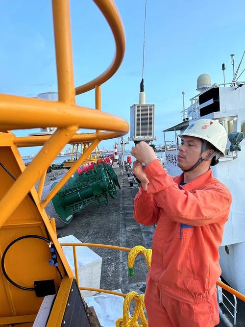 Latest company news about I vantaggi dell'AIS AtoN alimentato a energia solare: una soluzione sostenibile e affidabile per la navigazione marina